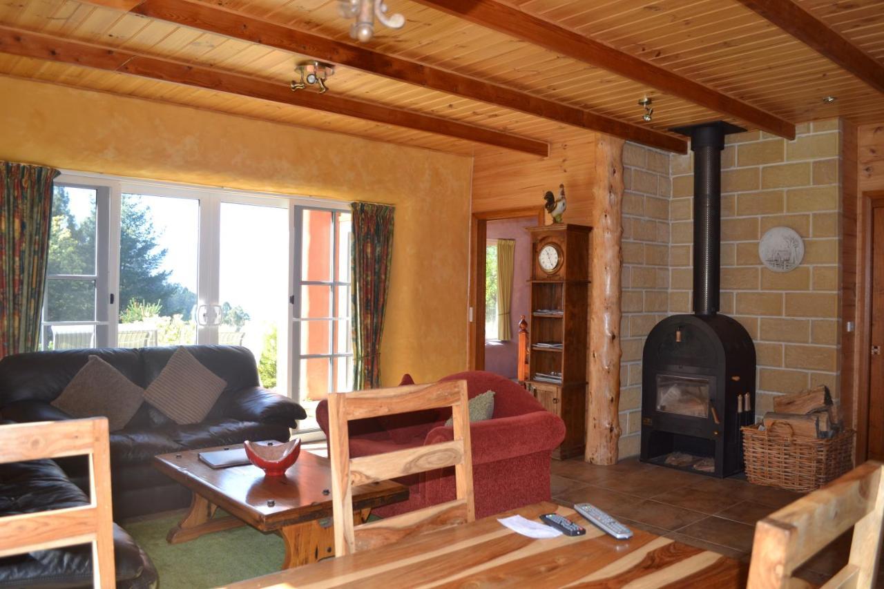 Whispering Spirit Holiday Cottages & Mini Ponies Franklin Eksteriør billede